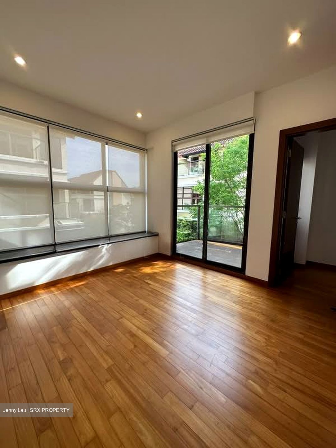 Holland Link (D10), Terrace #583606171
